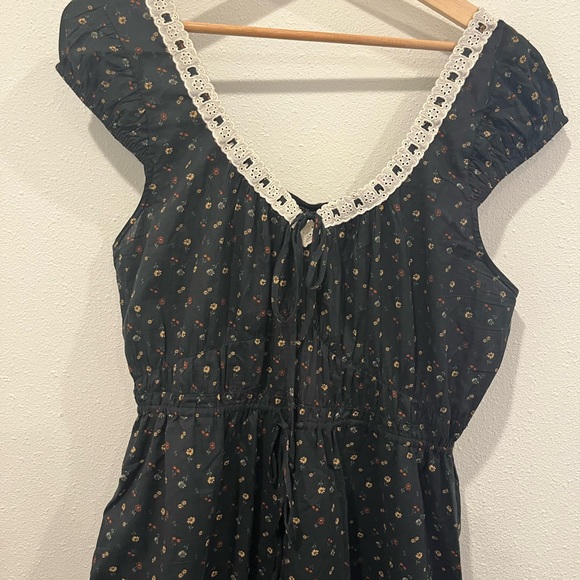 Christy Dawn Kelly Dress in Black Aster Garden (XL) - Picture 4 of 11